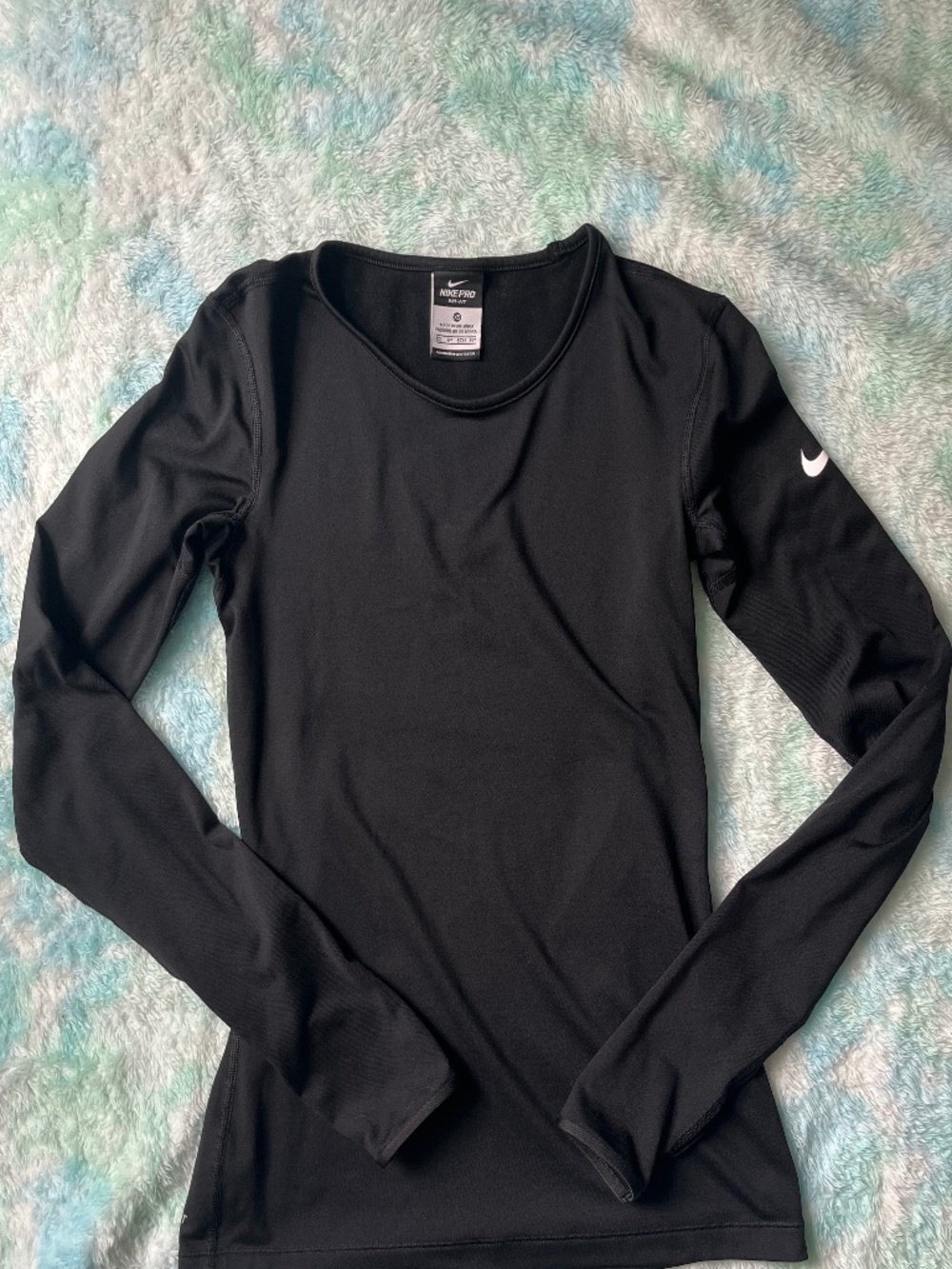 Women’s Nike Dri-fit black shirt